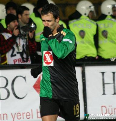 Hangi Futbolcusun Bakalım... Süper Zevkli...