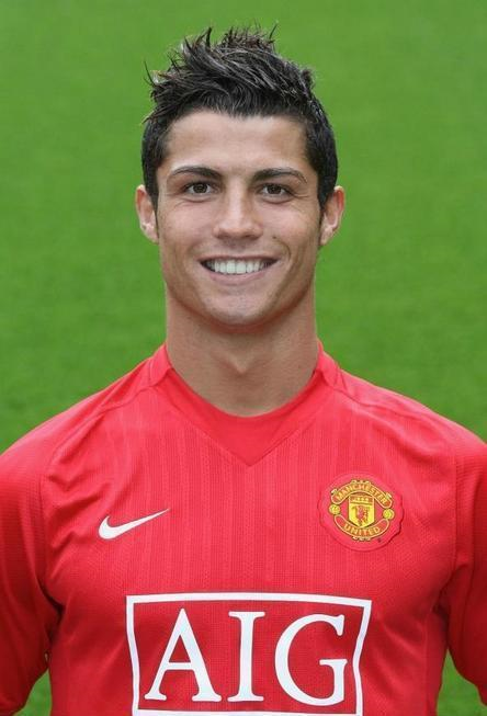 Hangi Futbolcusun ???