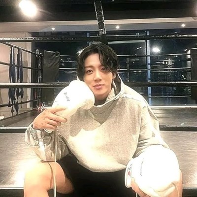 Hangi K-Pop Grubu Seni İfade Ediyor?