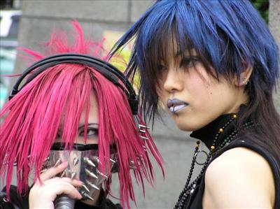 Harajuku Vs. Emo