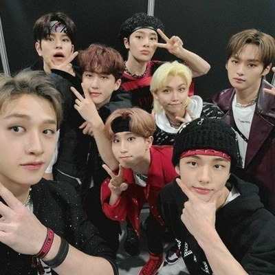 Hangi stray kids hyung line uyesisinn🙌🏻