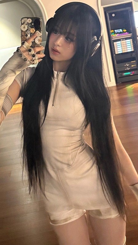 sei Ahyeon delle BanyMonster