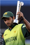 Poll: Who Would Win The Pak  Aussie Championship