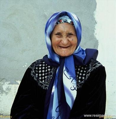 Hayvanmısın İnsanmısın?