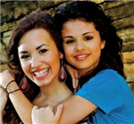 Lovato Vs. Gomez :)