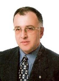 Ömer Kamil Mi Murat Özata Mı?