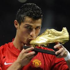 Ce Jocator De Fotbal Esty?