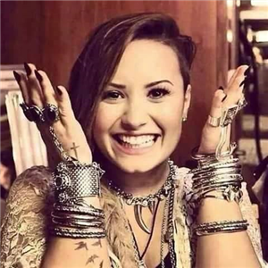Lovatic Misiniz