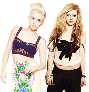 Miley Mi Avril Mı