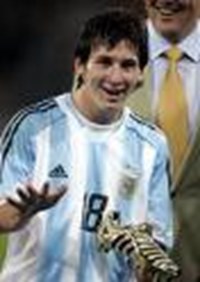 Hangi Futbolcusun ?
