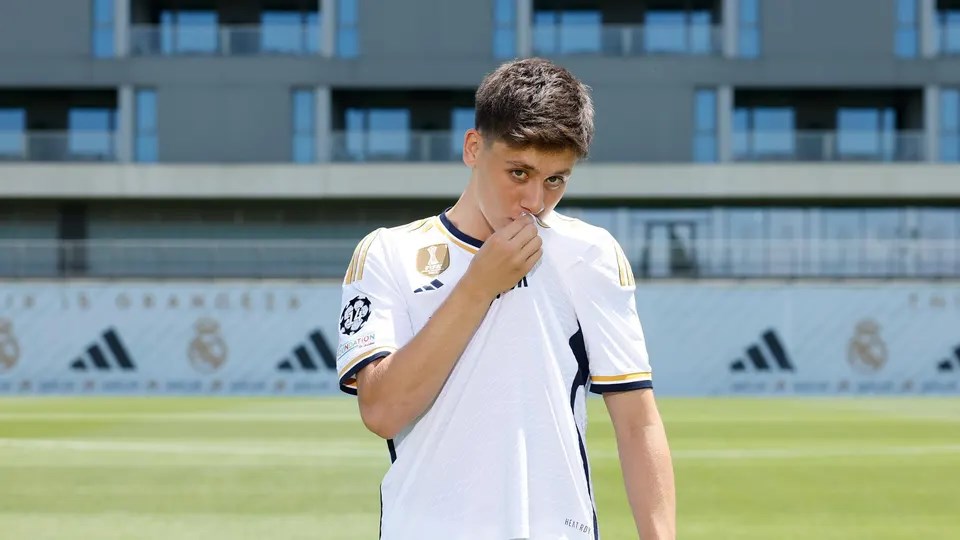 Hangi Futbolcusun