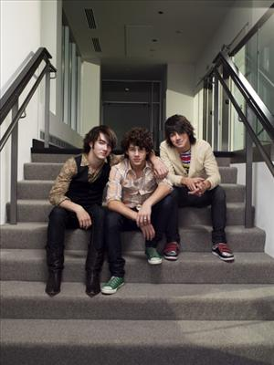 Jonas Brothers Or Justin Bieber