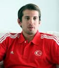Hangi 12 Dev Adamsın ?