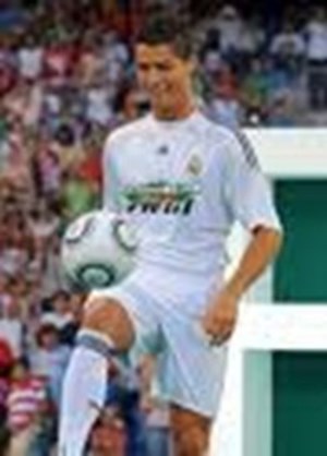 Siapakah pemain bola yang mirip dengan anda
