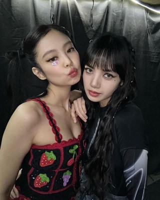 Lisa mı Jennie mi?
