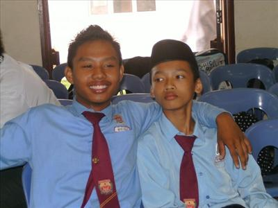 Pelajar 3Ik 2009 Smkbg Apakah Kamu??