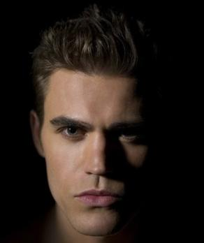 Hangi Vampire Diaries Karakterisin?
