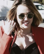 Miley Cyrus' A  Benziyormusun???