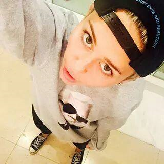 Miley Cyrus'u Ne Kadar Seviyorsu