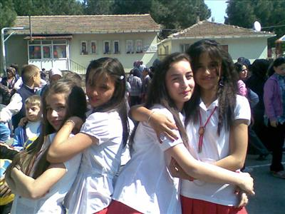 Asabi Kızlar 