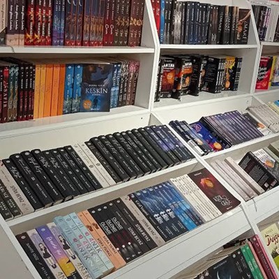 Hangi wattpad kitabını yansıtıyorsun?